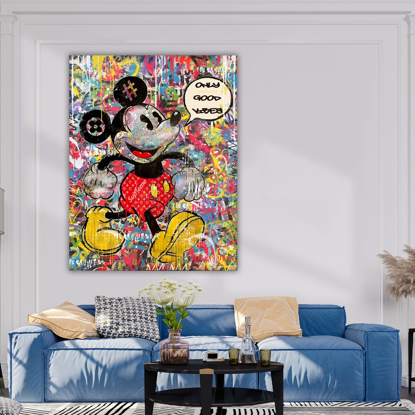 Mickey Mouse "only good vibes"