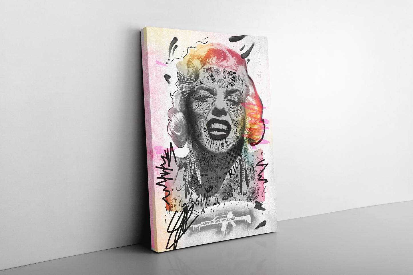 Marylin Monroe "Riot"